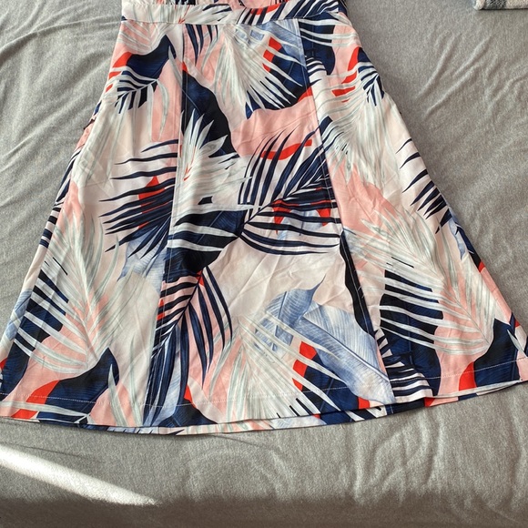 Athleta Tropical Pack Everywhere Dress | Size 6 - Picture 3 of 8